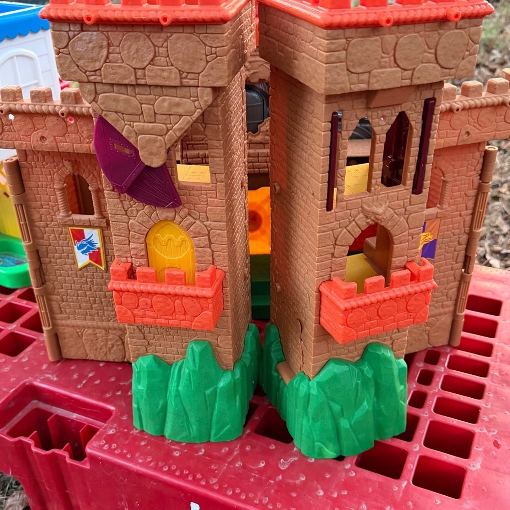 Eagle Talon Castle- Fisher-Price Imaginext